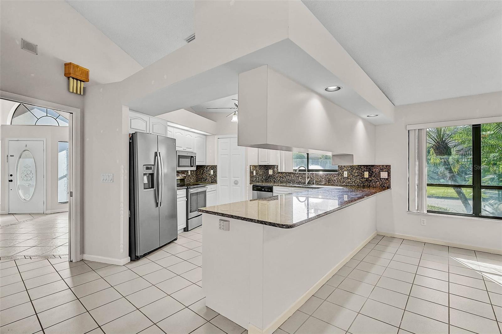 4714 LONG LAKE DR, SARASOTA, FL, 34233