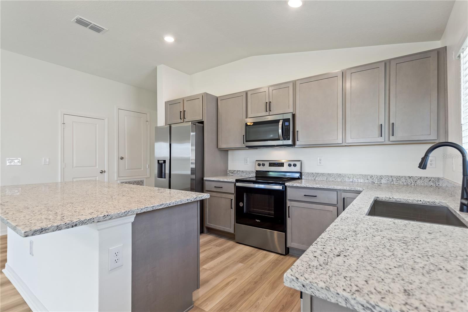 305 SUMMER GROVE WAY, HAINES CITY, FL, 33844