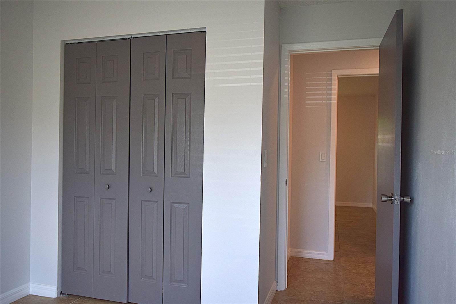 1242 MOHRLAKE DR, BRANDON, FL, 33511