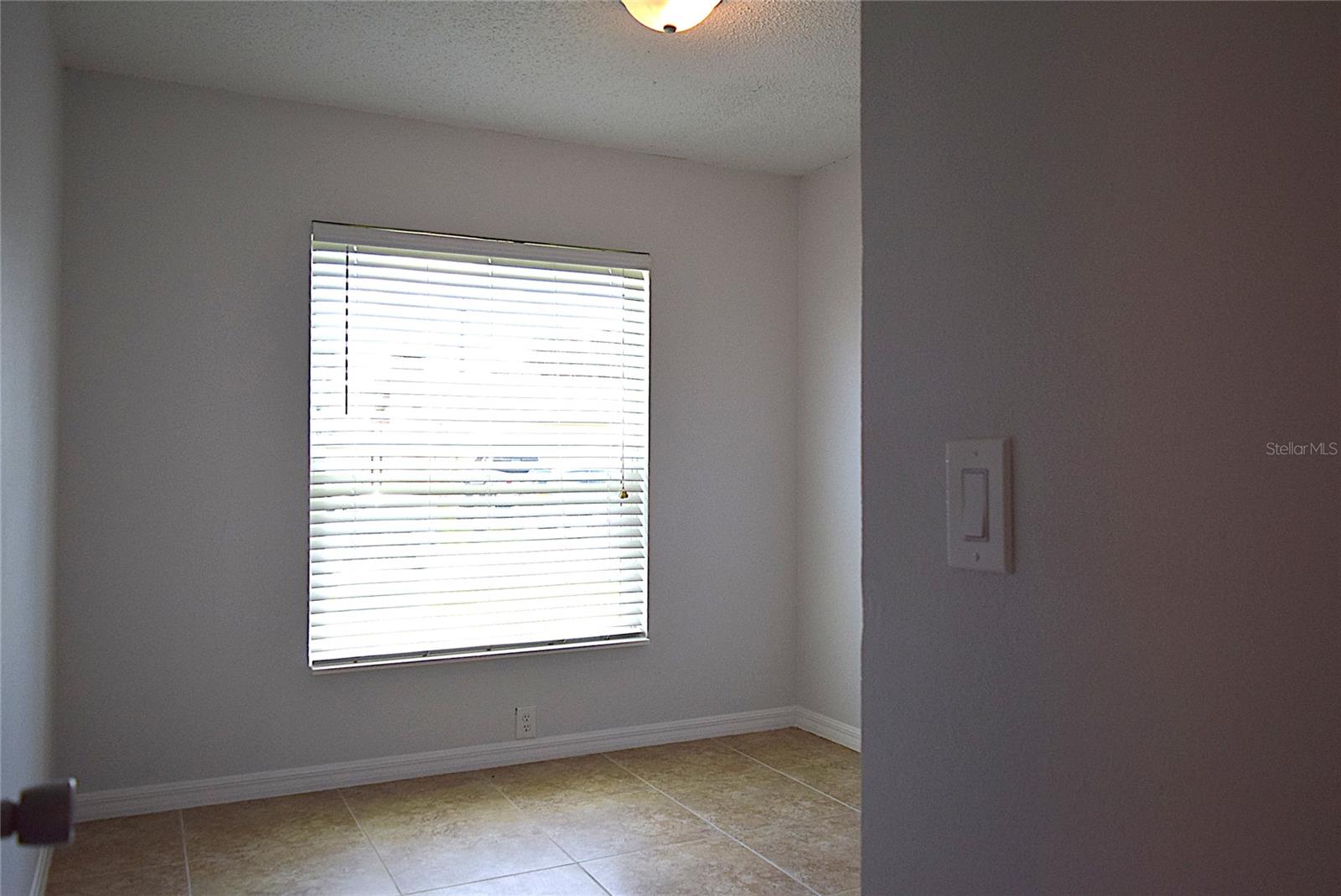 1242 MOHRLAKE DR, BRANDON, FL, 33511