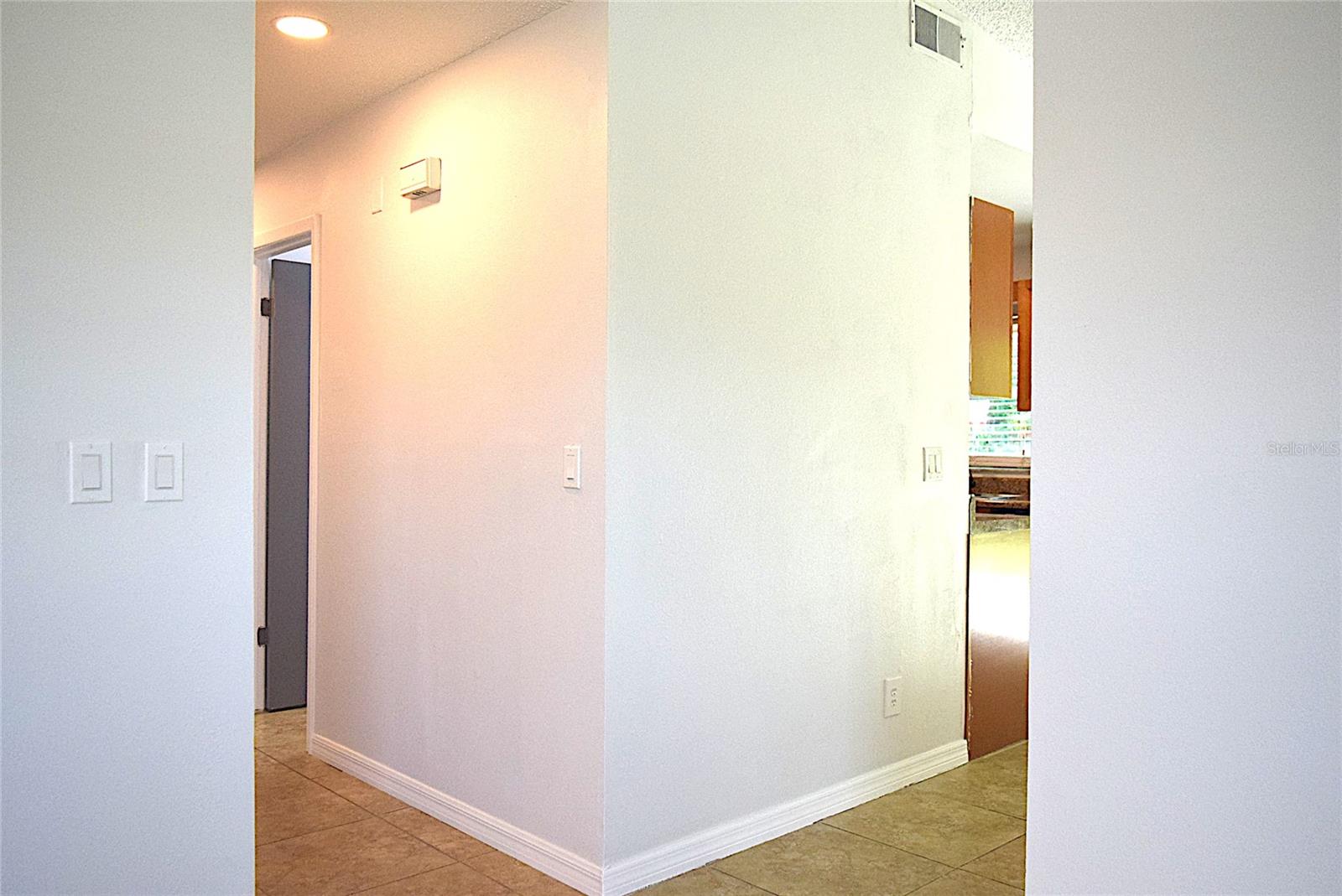 1242 MOHRLAKE DR, BRANDON, FL, 33511