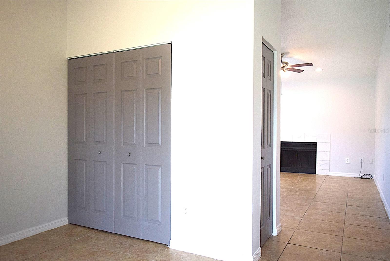 1242 MOHRLAKE DR, BRANDON, FL, 33511