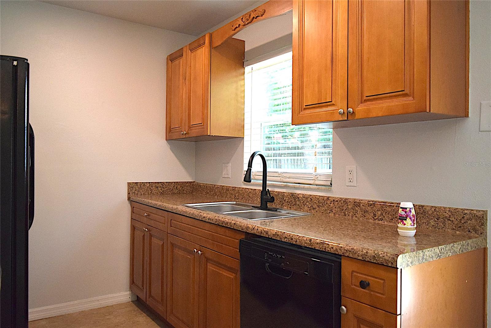 1242 MOHRLAKE DR, BRANDON, FL, 33511