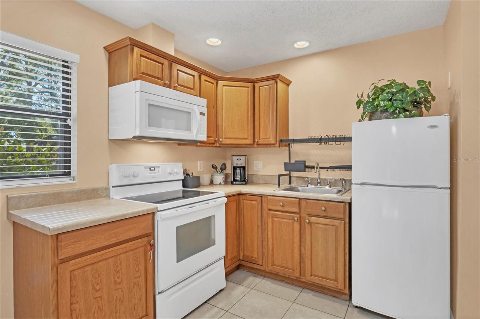 2703 FOREST KNOLL DR #B, SARASOTA, FL, 34232