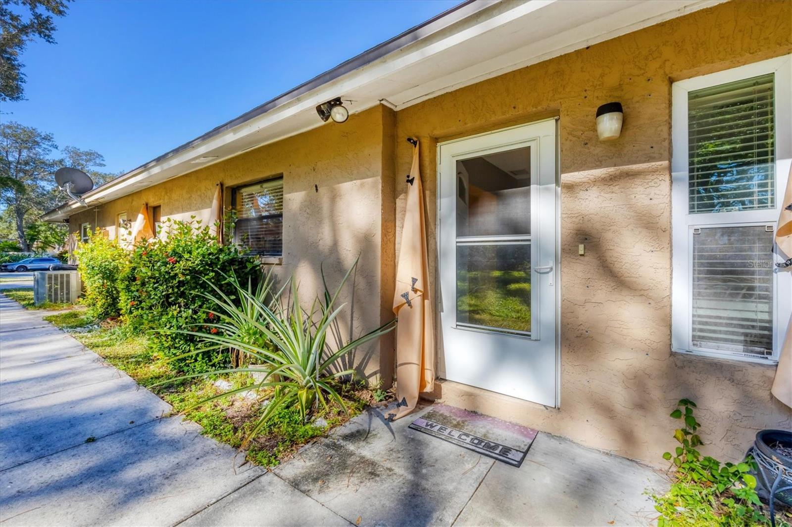 2703 FOREST KNOLL DR #B, SARASOTA, FL, 34232