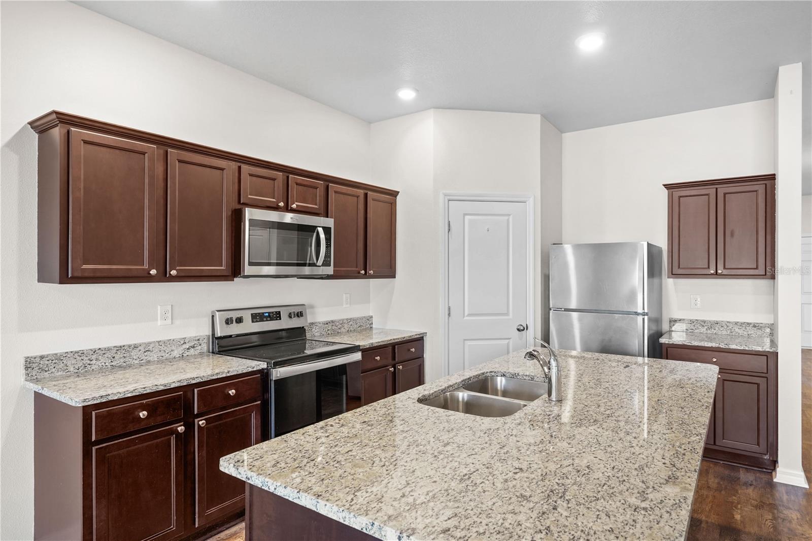 3009 NEVERLAND DR, NEW SMYRNA BEACH, FL, 32168