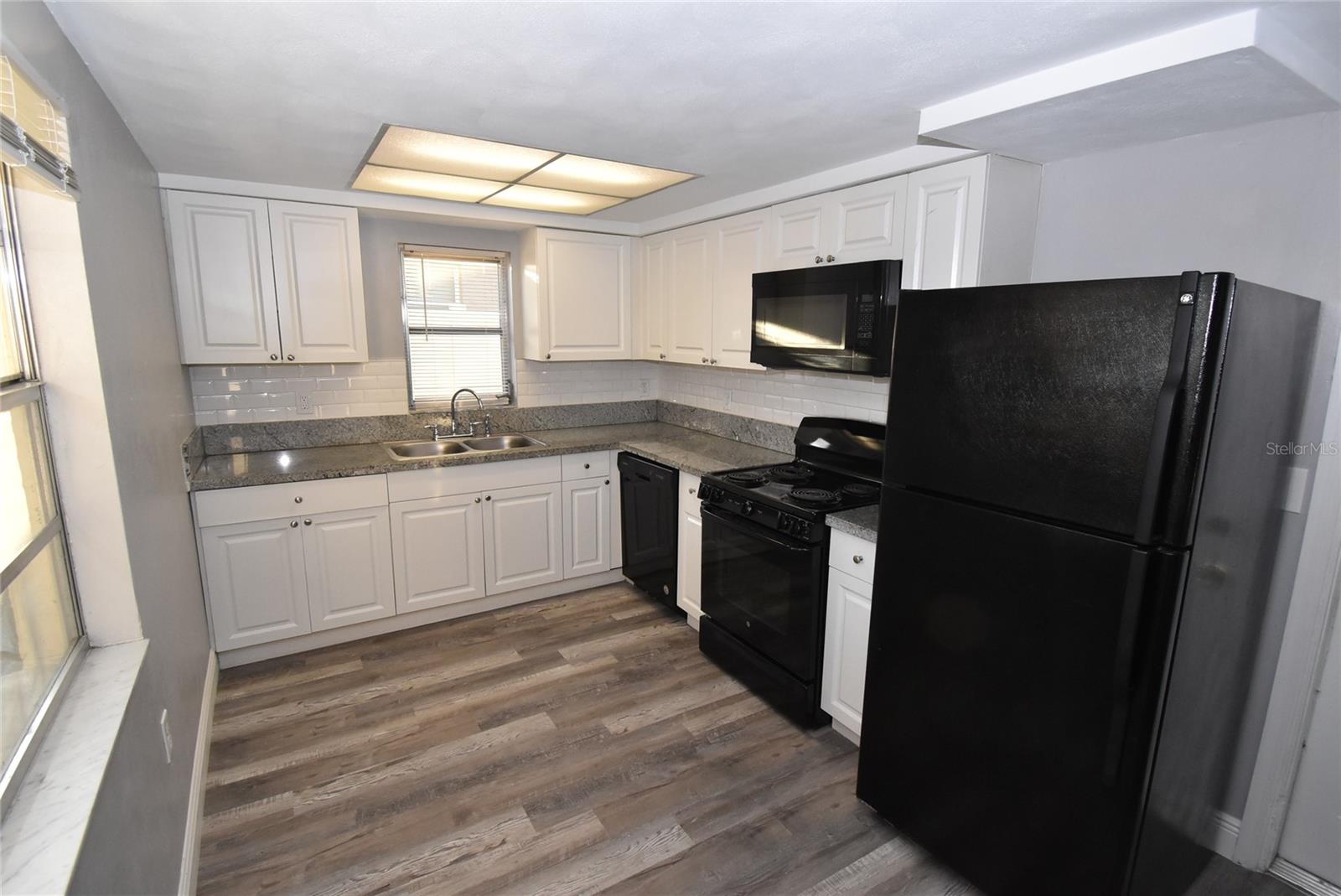 7300 EMBASSY BLVD, PORT RICHEY, FL, 34668