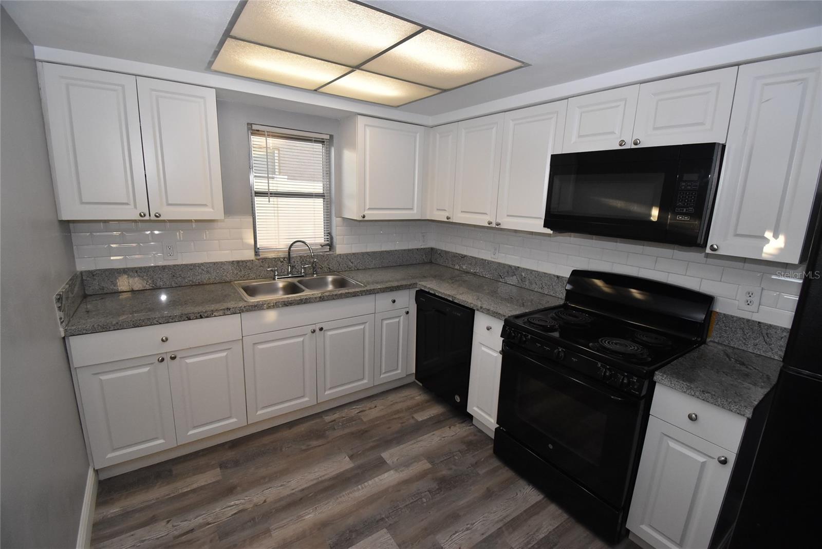 7300 EMBASSY BLVD, PORT RICHEY, FL, 34668