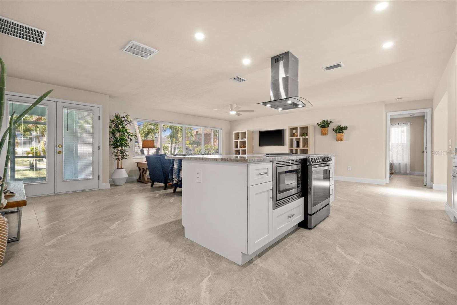 146 SW 51ST ST, CAPE CORAL, FL, 33914