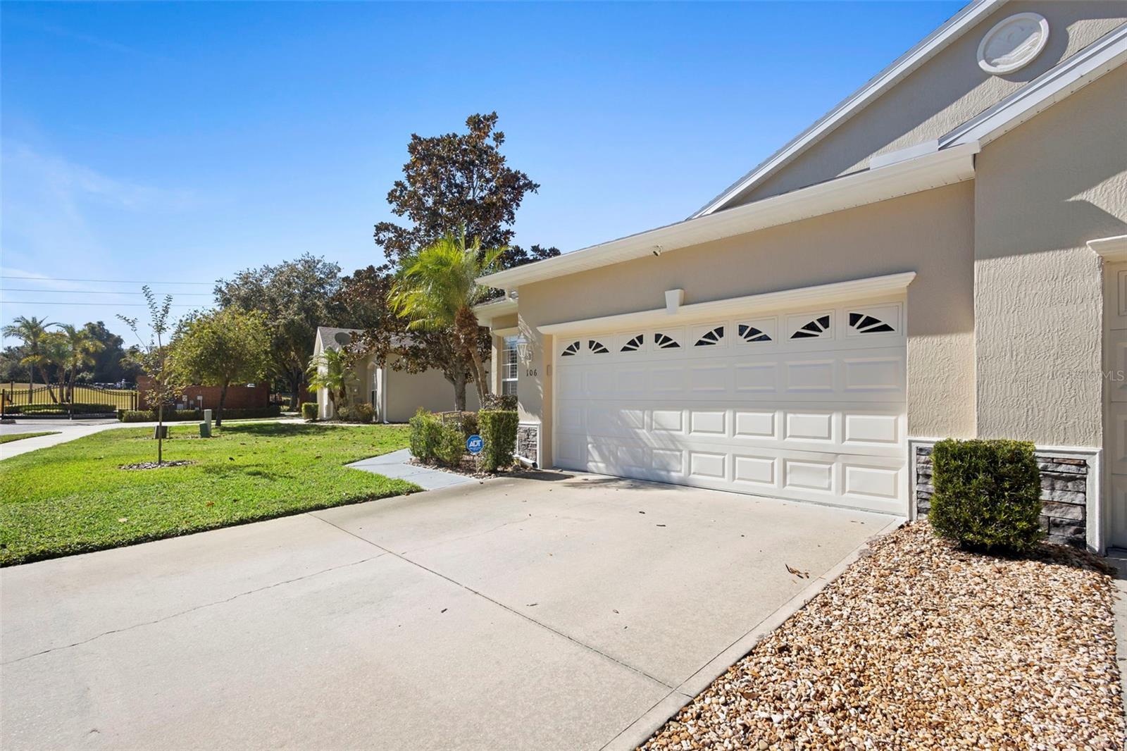 106 LOWER LAKE CT, DEBARY, FL, 32713