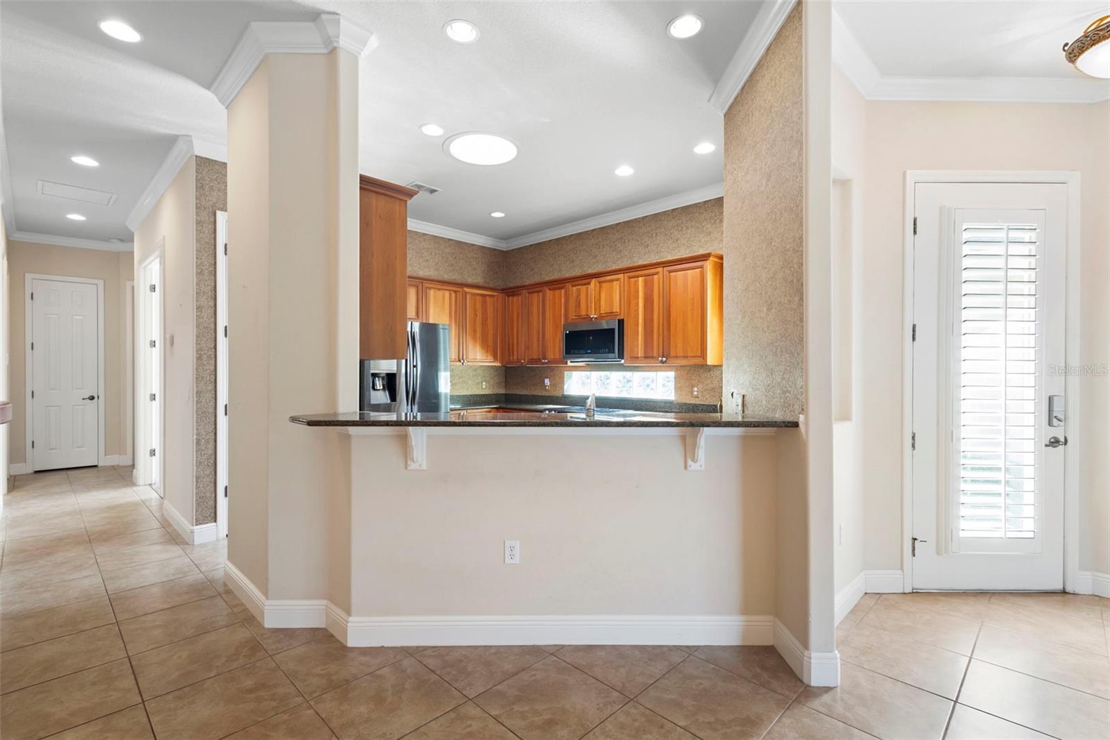 106 LOWER LAKE CT, DEBARY, FL, 32713