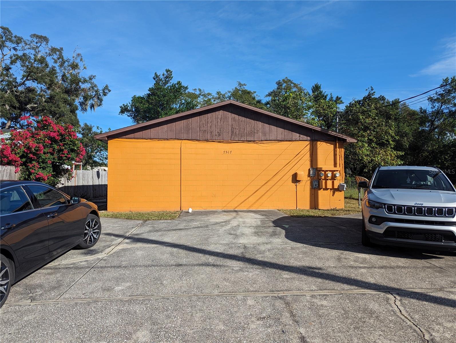 7517 LAKESHORE DR #A, TAMPA, FL, 33604