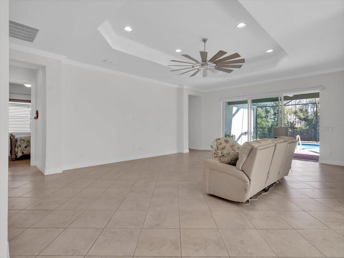 16308 GARNET GLEN PL, WIMAUMA, FL, 33598