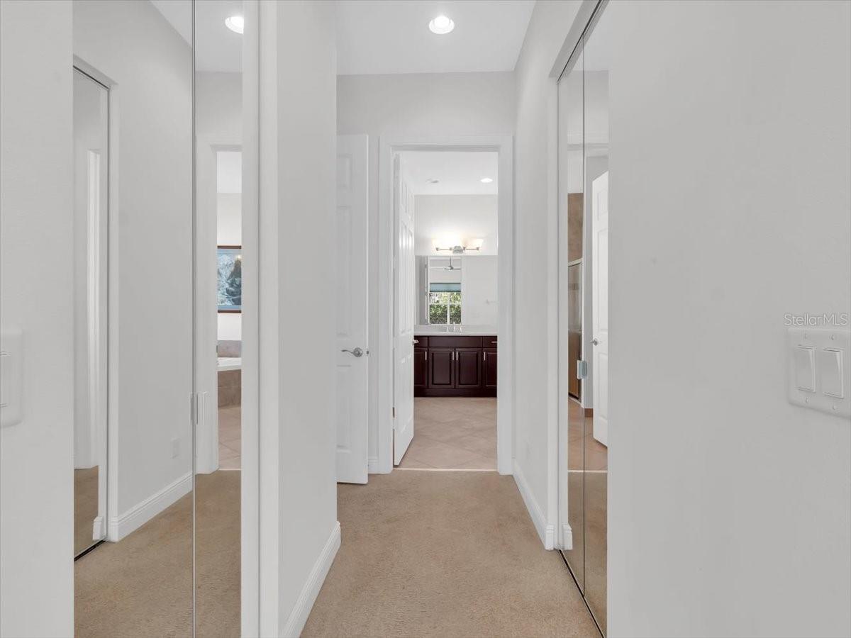 16308 GARNET GLEN PL, WIMAUMA, FL, 33598