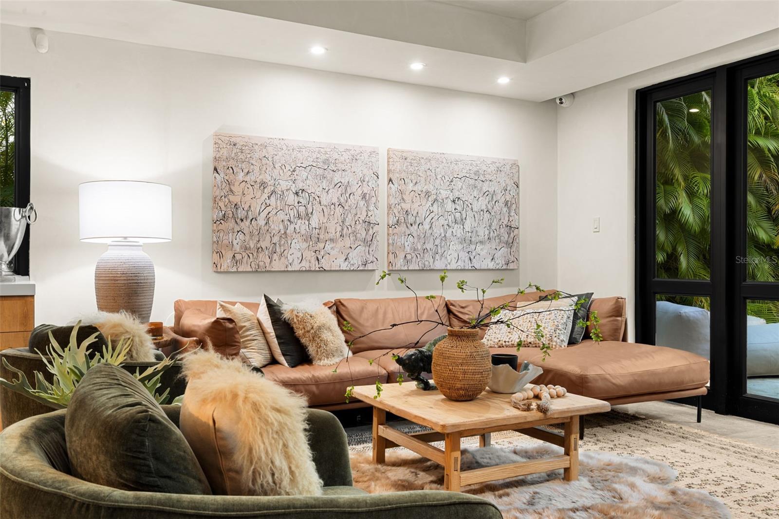 PR9117432 Property Photo