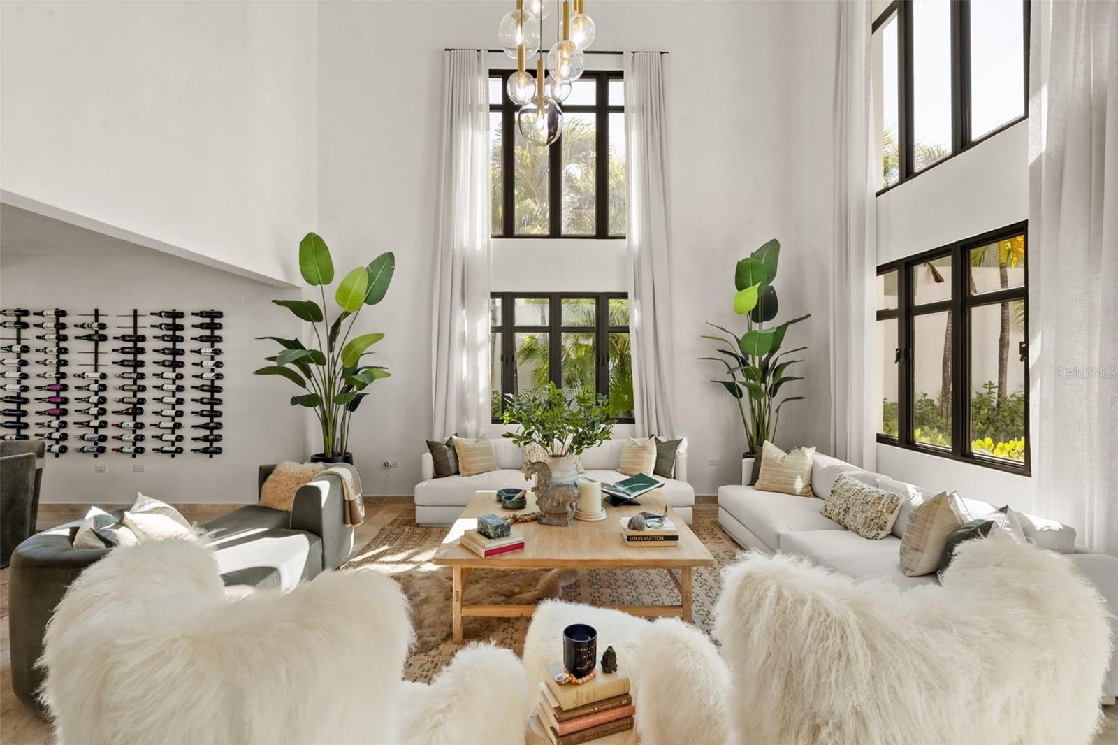 PR9117432 Property Photo