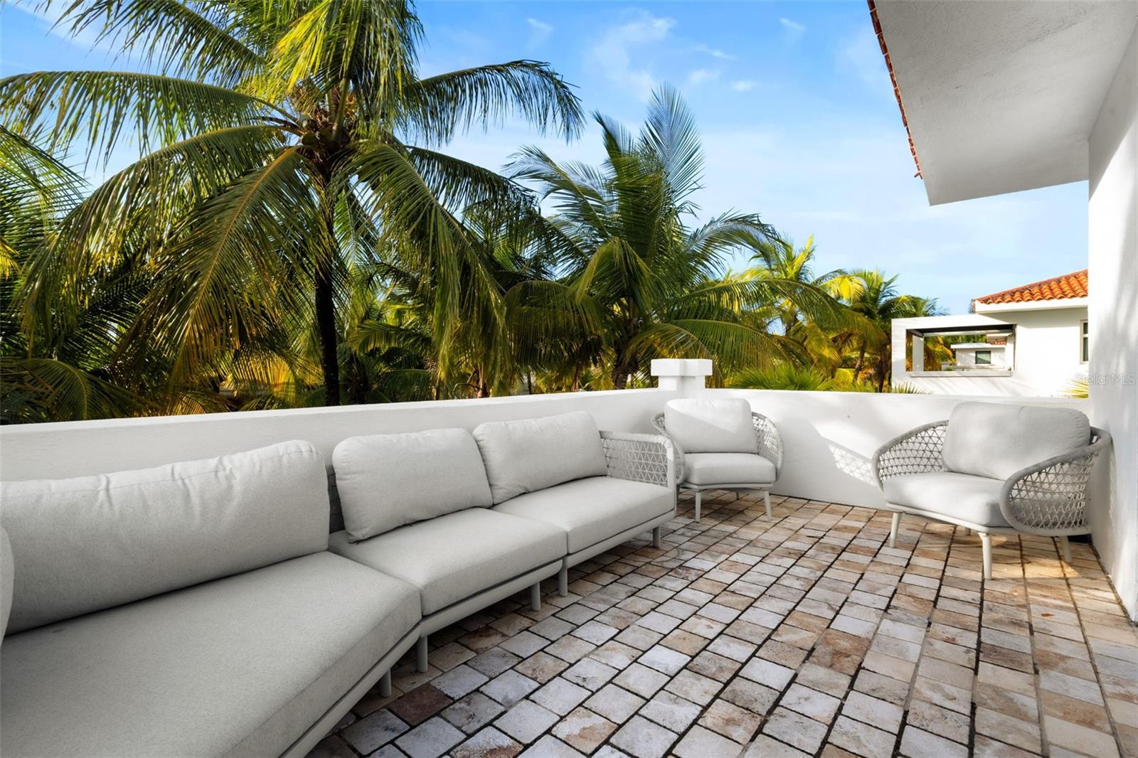 PR9117432 Property Photo