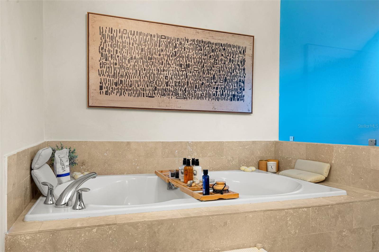 PR9117432 Property Photo