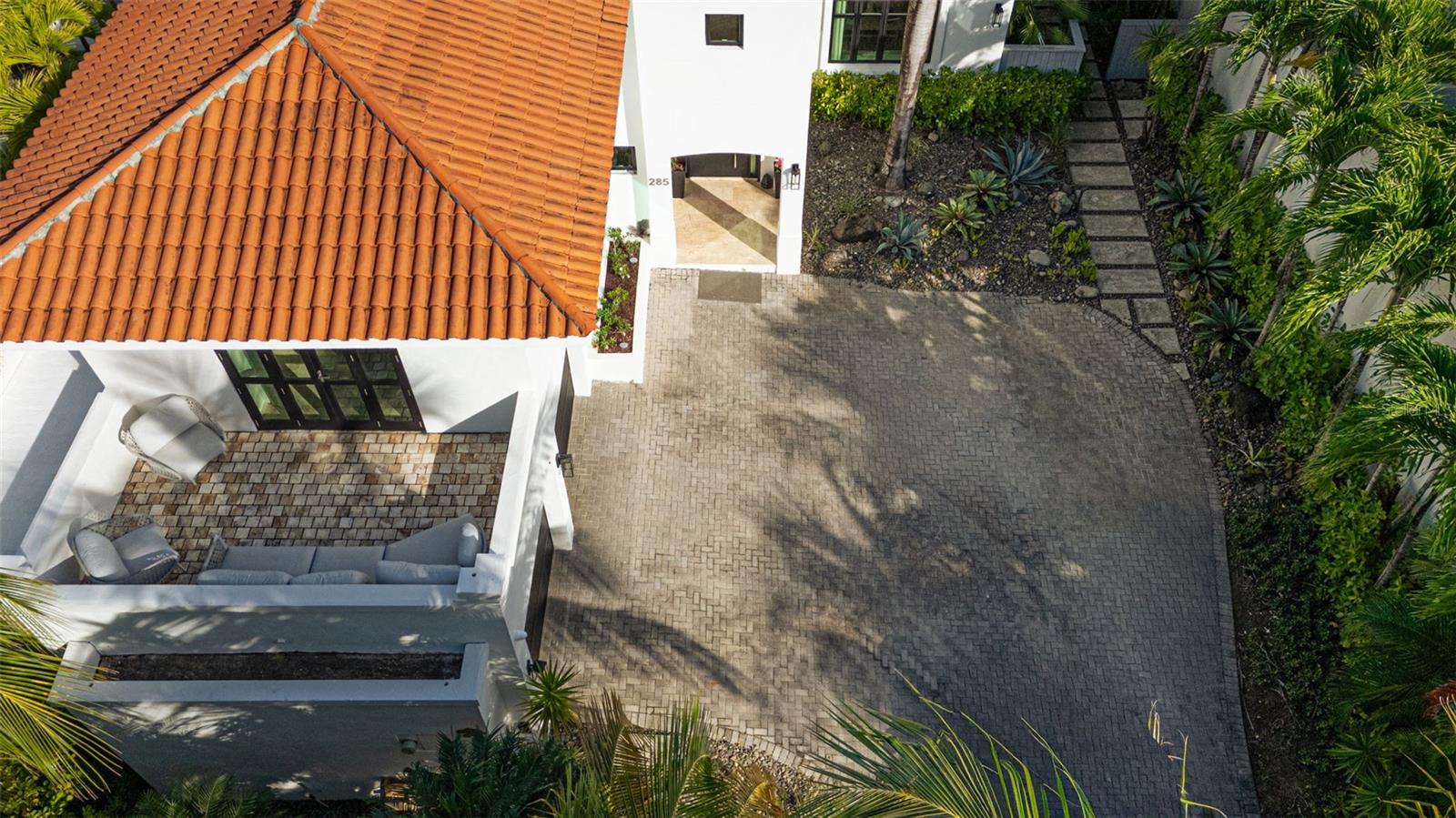 PR9117432 Property Photo