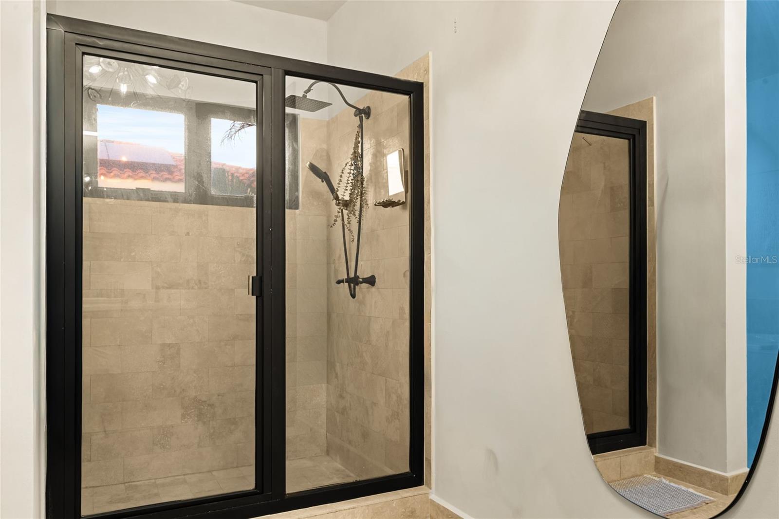 PR9117432 Property Photo