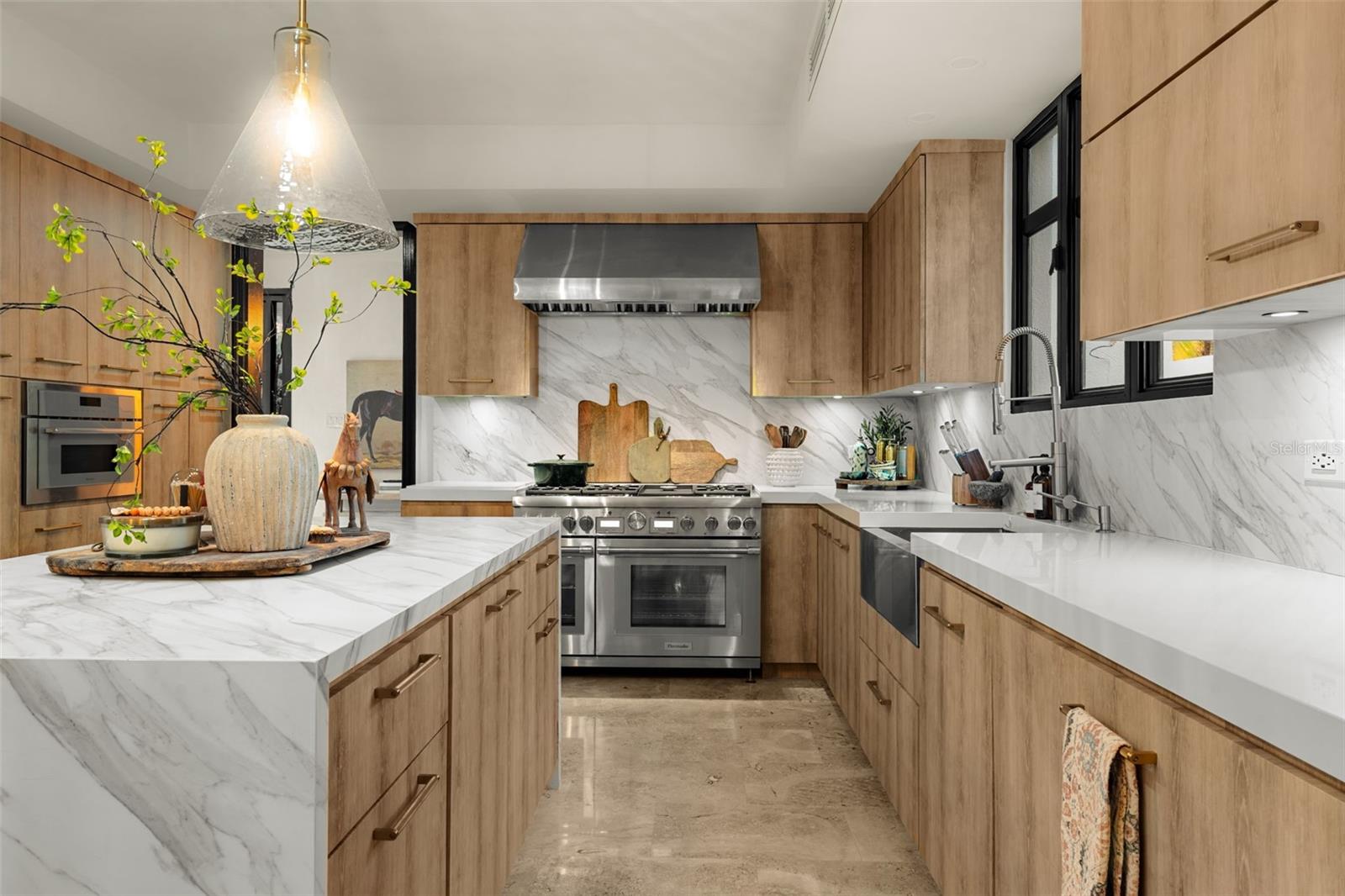 PR9117432 Property Photo