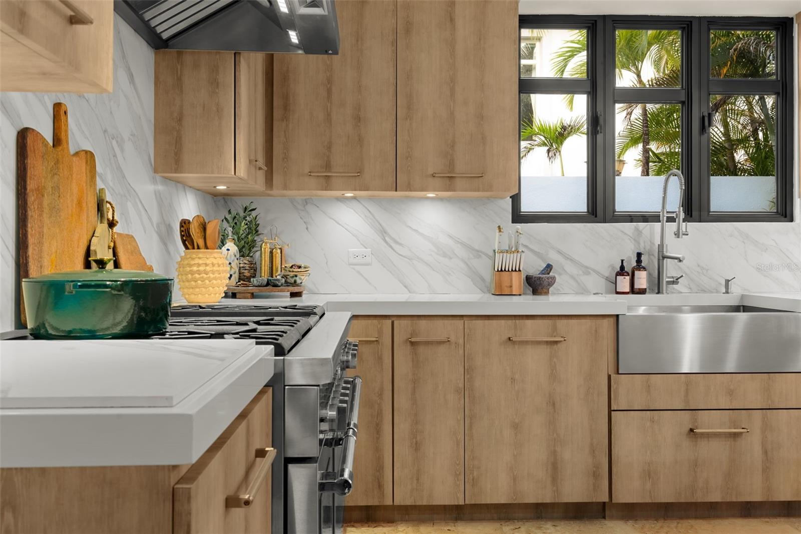 PR9117432 Property Photo