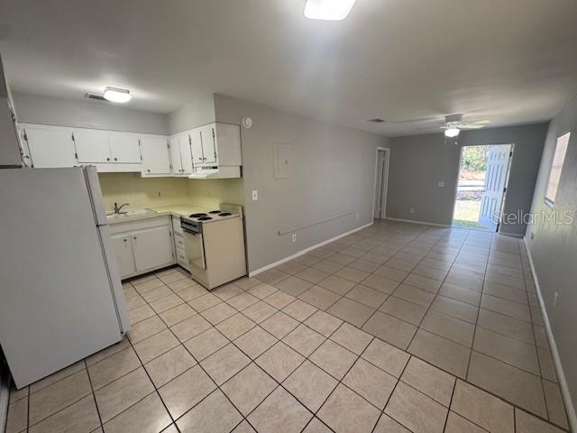 12136 MUNBURY DR #2, DADE CITY, FL, 33525