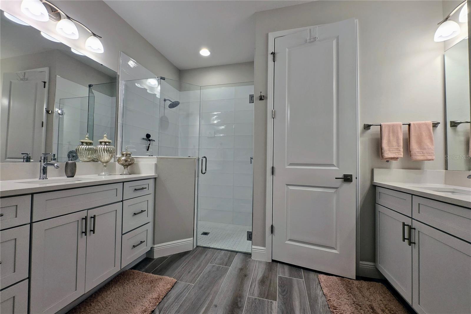 235 OKEEFFE CIR, BRADENTON, FL, 34212