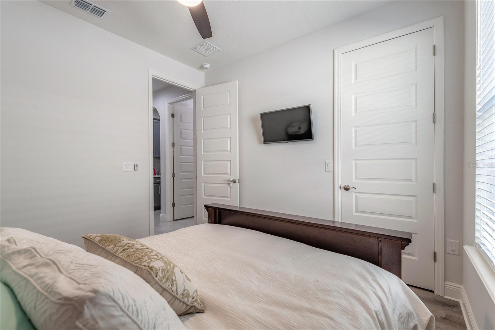 209 VENETIAN PALMS BLVD, NEW SMYRNA BEACH, FL, 32168