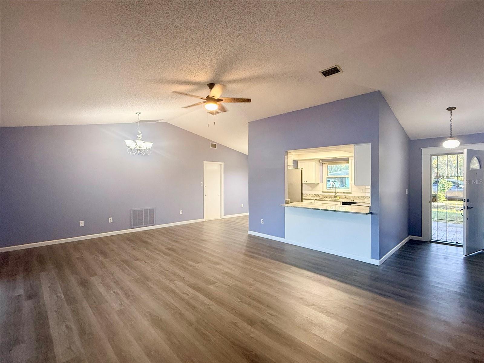 8775 HEATHER BLVD, WEEKI WACHEE, FL, 34613