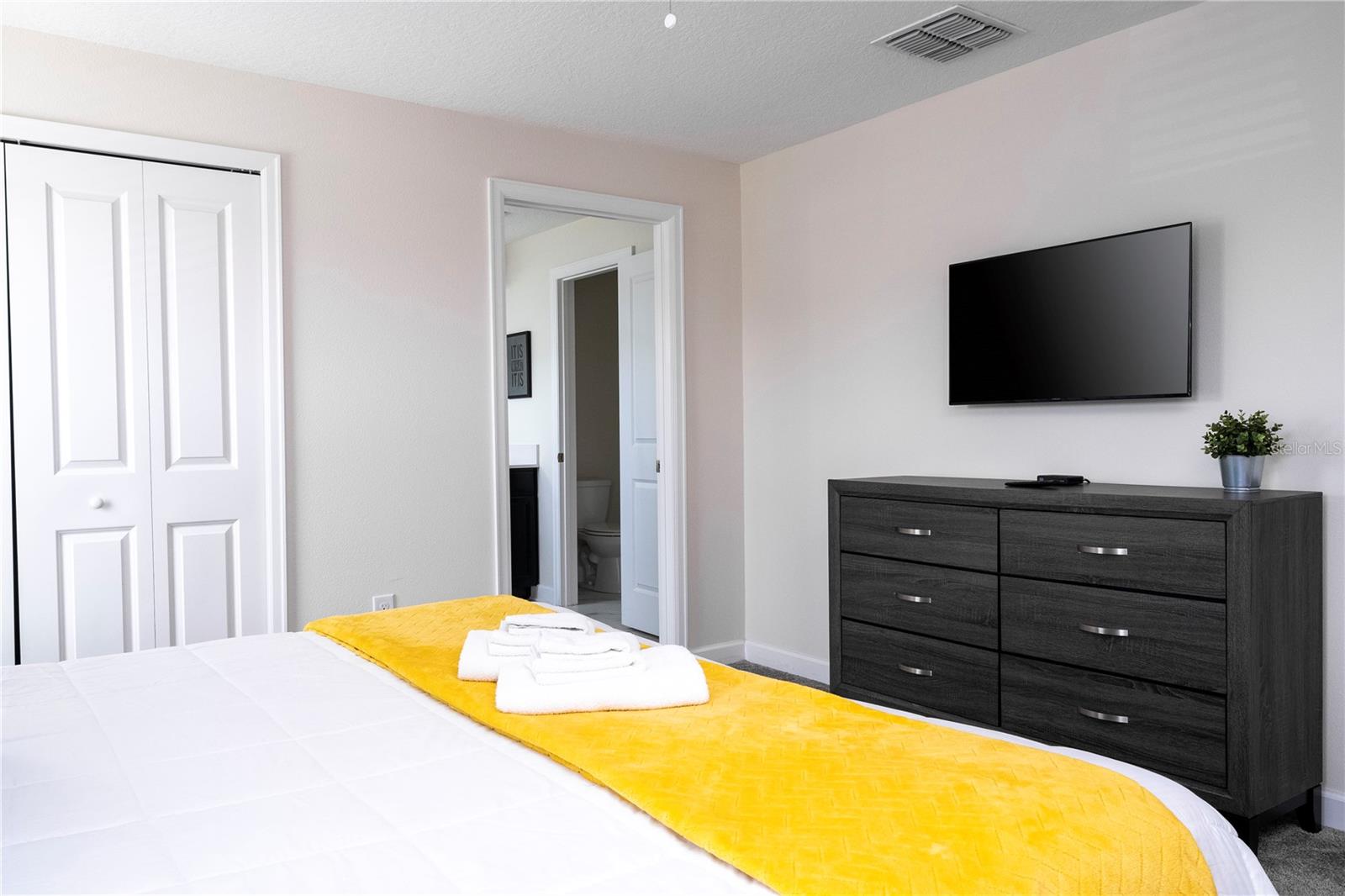 8987 CABOT CLIFFS DR, DAVENPORT, FL, 33896