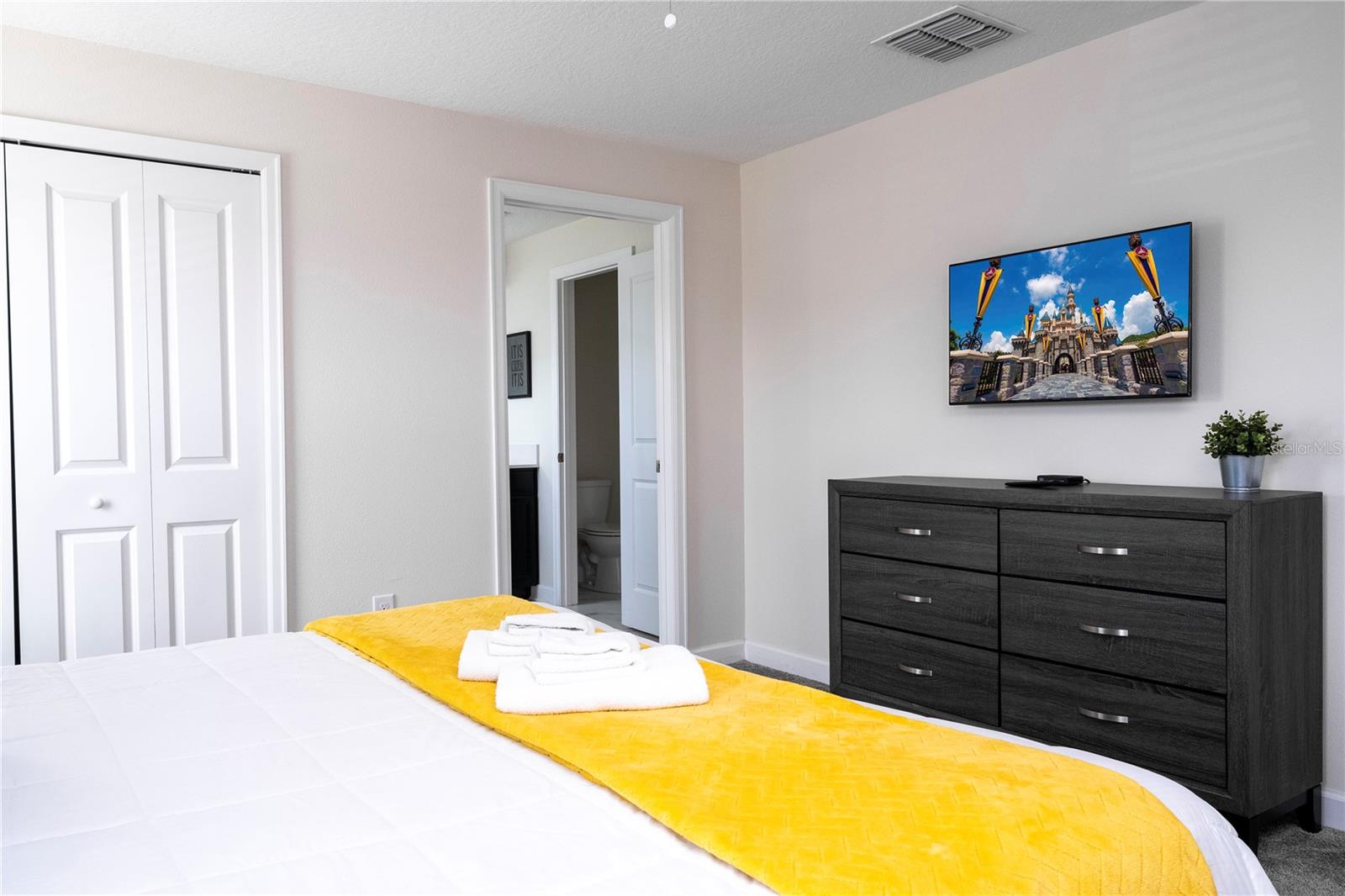 8987 CABOT CLIFFS DR, DAVENPORT, FL, 33896