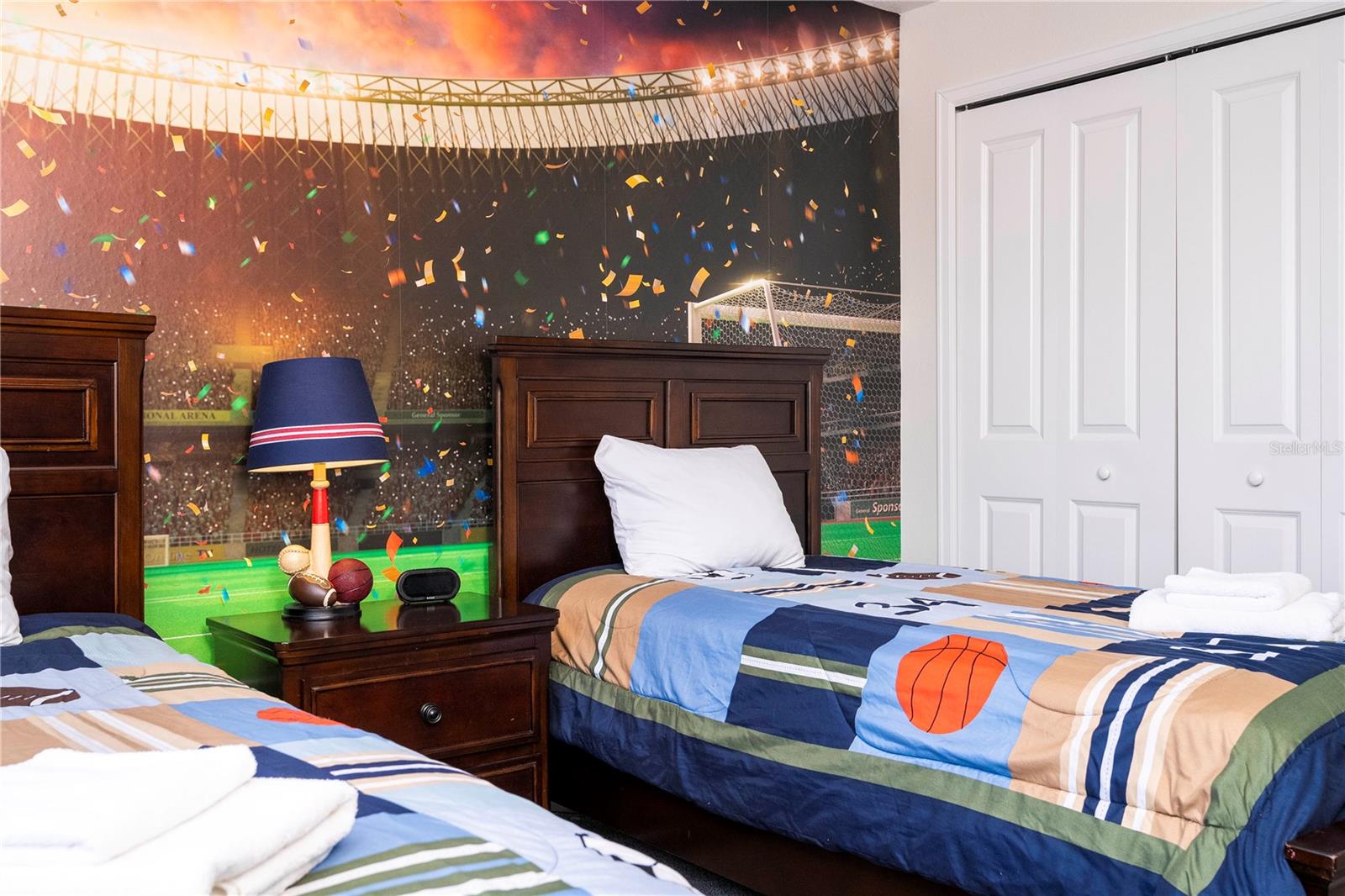 8987 CABOT CLIFFS DR, DAVENPORT, FL, 33896