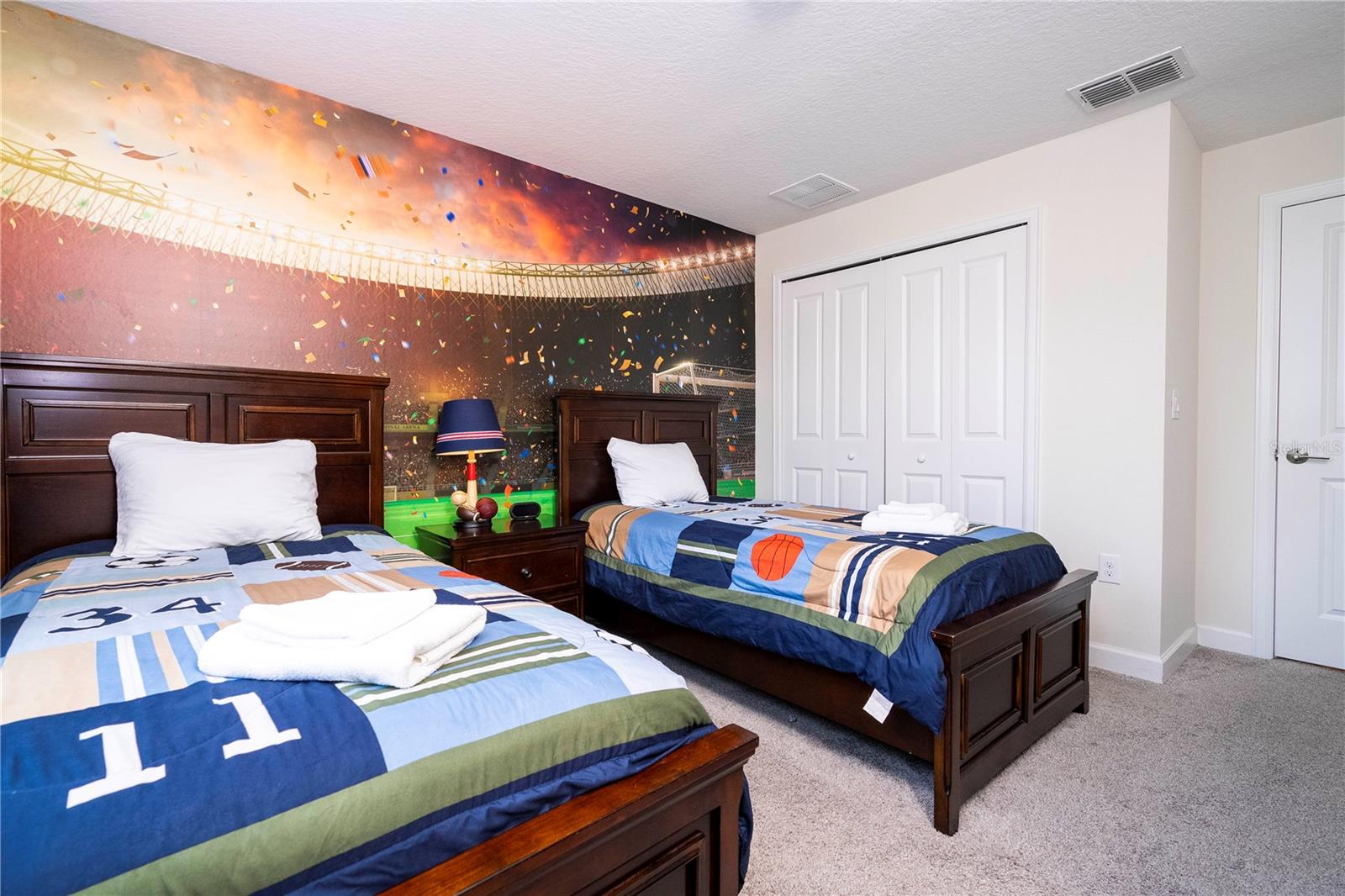 8987 CABOT CLIFFS DR, DAVENPORT, FL, 33896