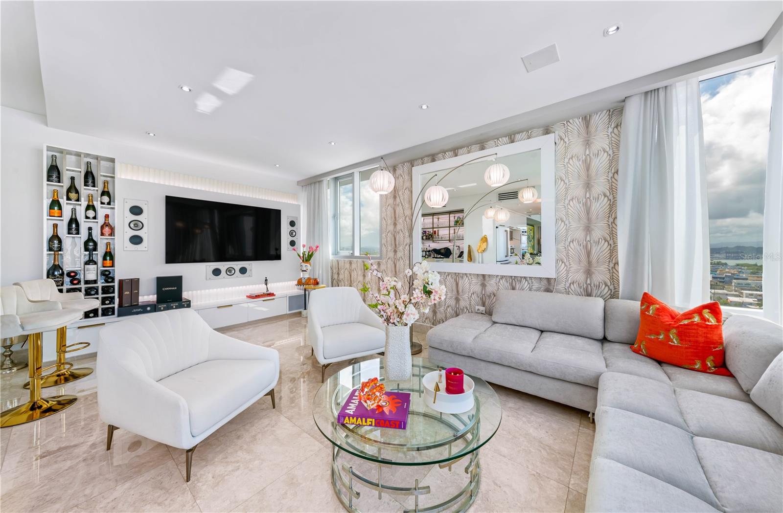 PR9117433 Property Photo