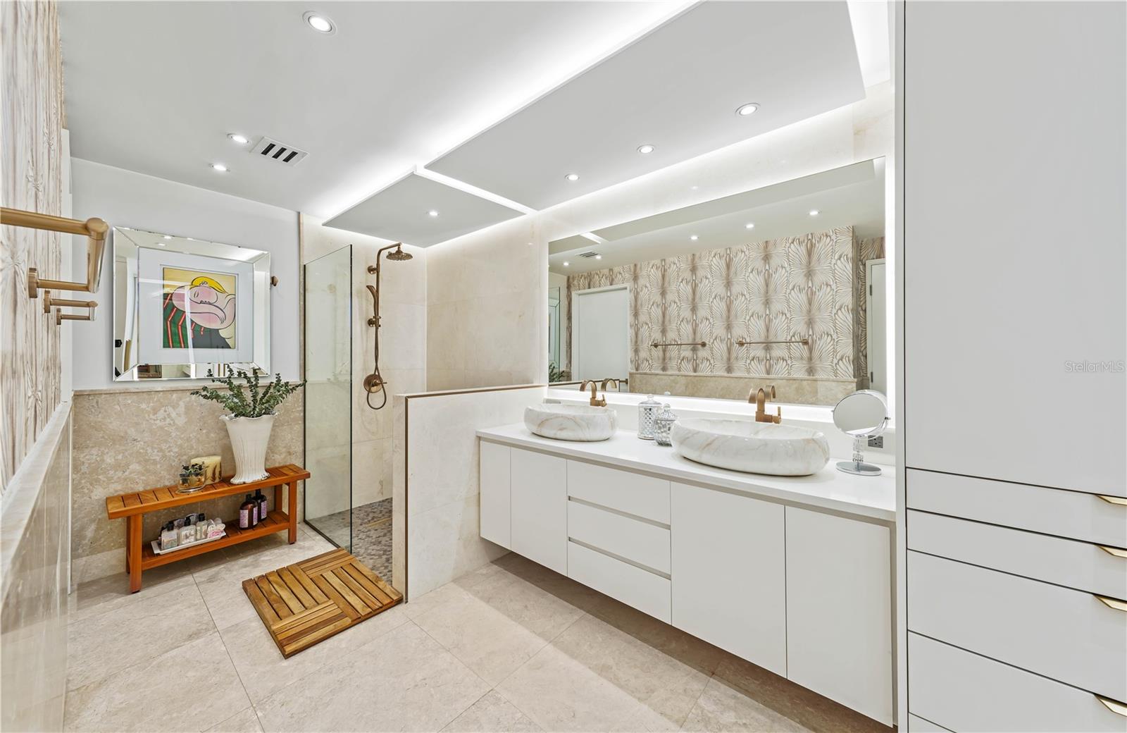 PR9117433 Property Photo