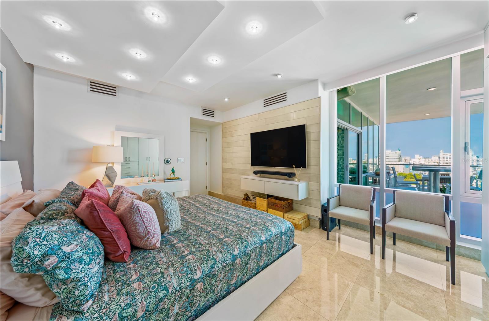 PR9117433 Property Photo