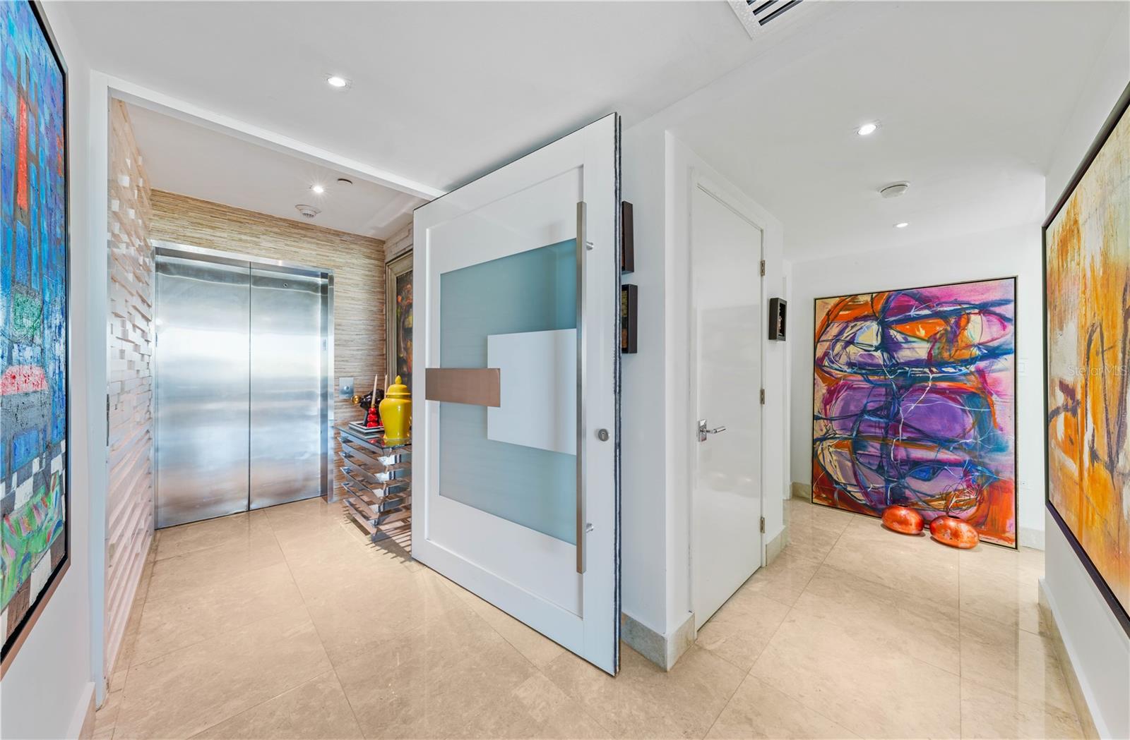 PR9117433 Property Photo