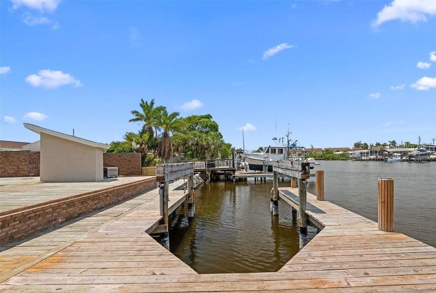 397 MILFORD POINT DR, MERRITT ISLAND, FL, 32952
