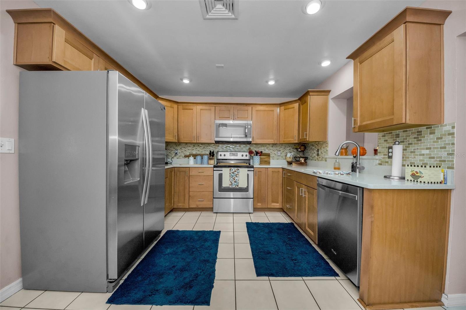 8037 POWDER HORN CIR, LARGO, FL, 33773