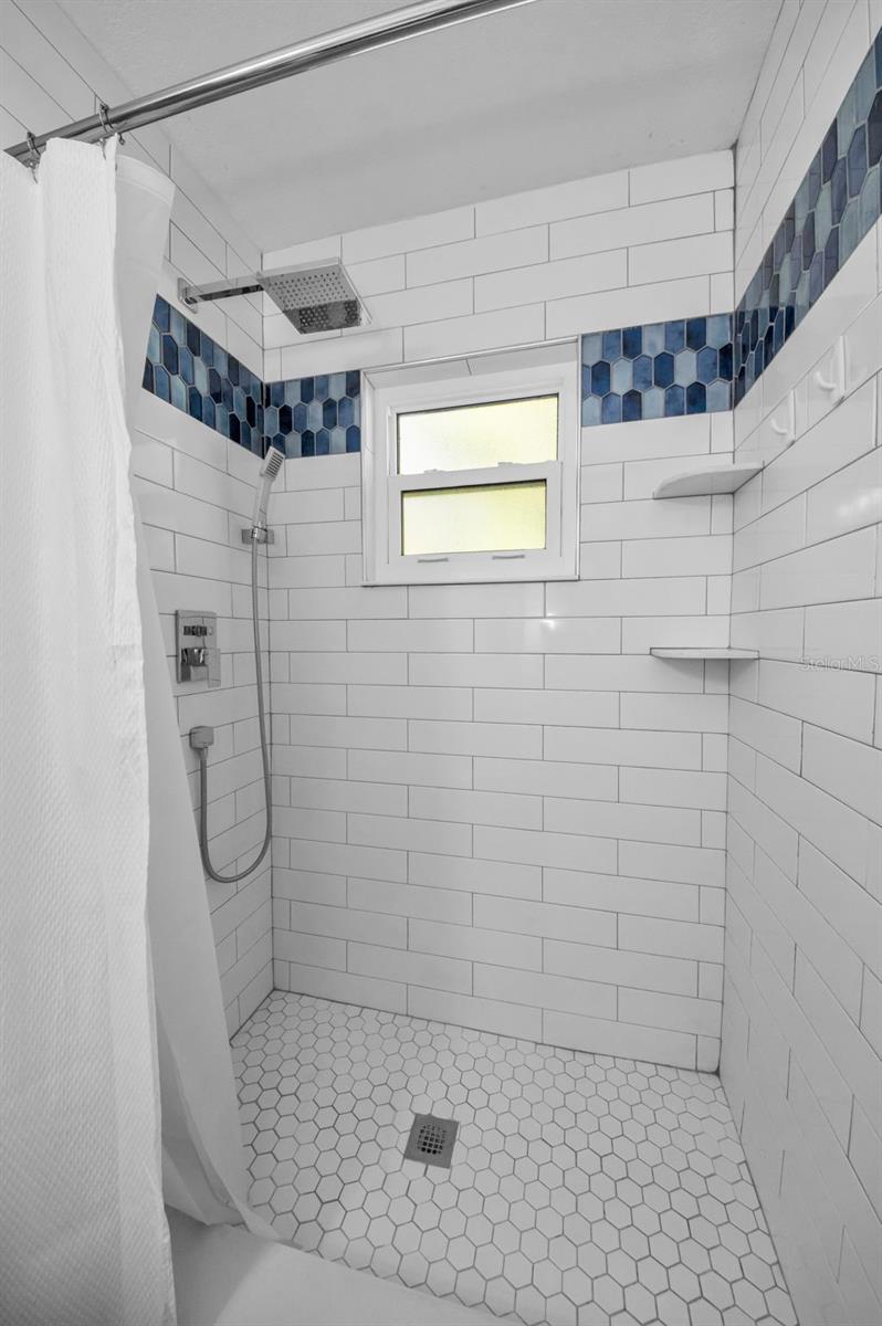 8037 POWDER HORN CIR, LARGO, FL, 33773