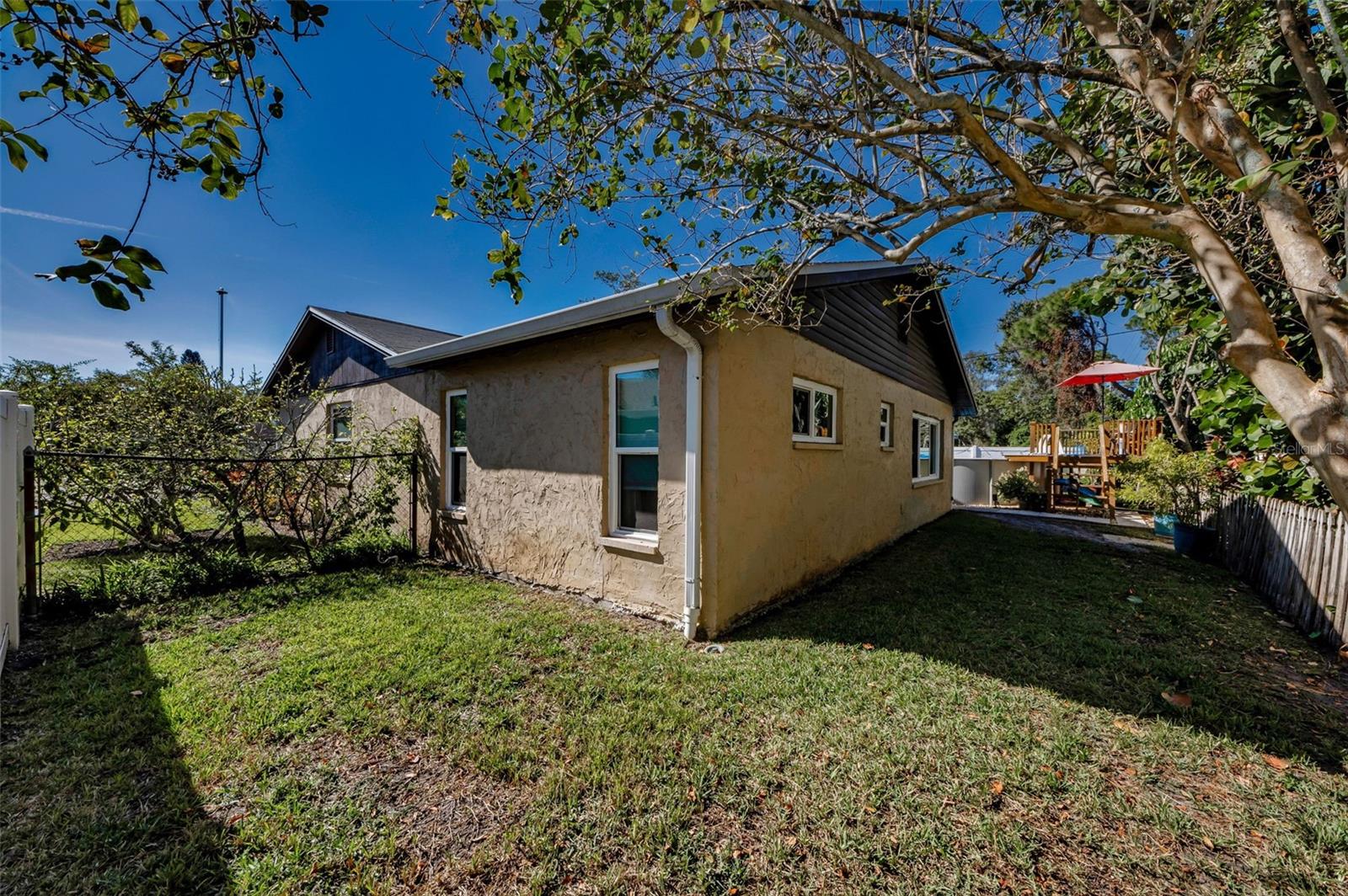 8037 POWDER HORN CIR, LARGO, FL, 33773