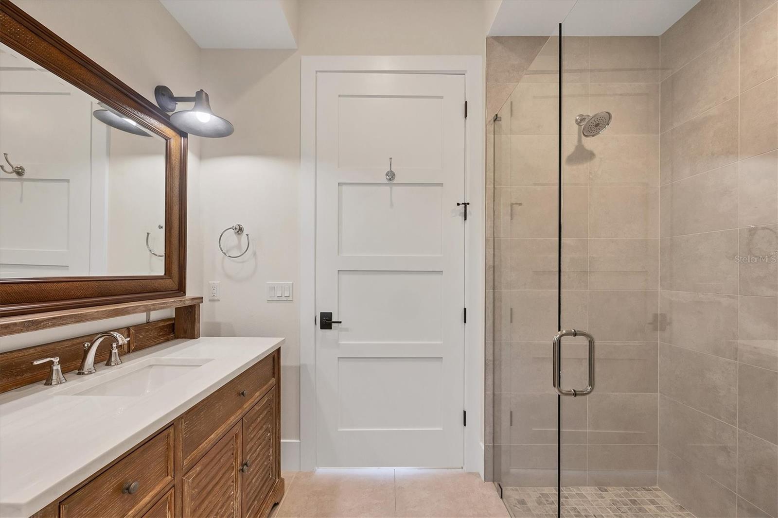 A4672404 Property Photo