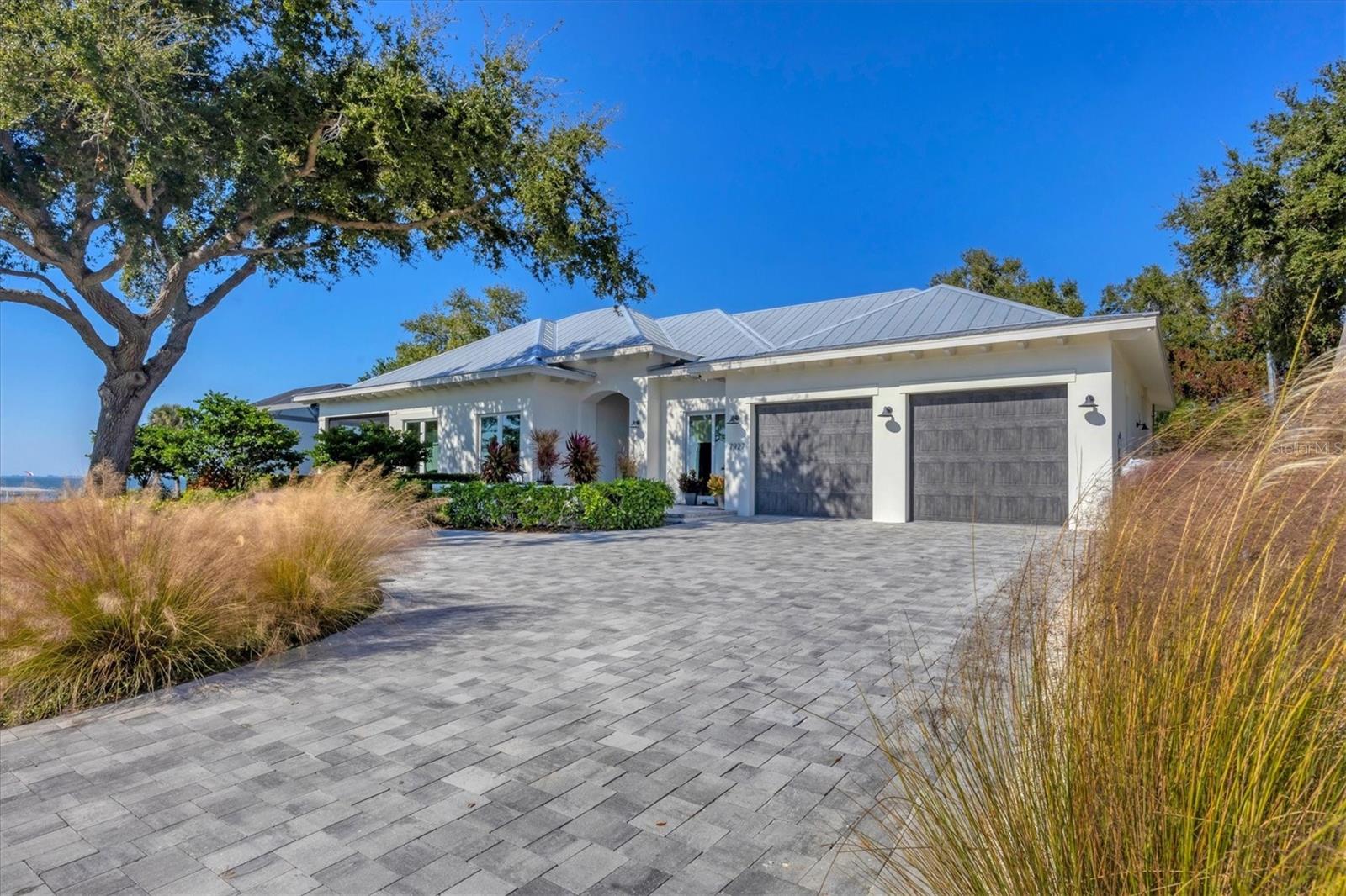 A4672404 Property Photo