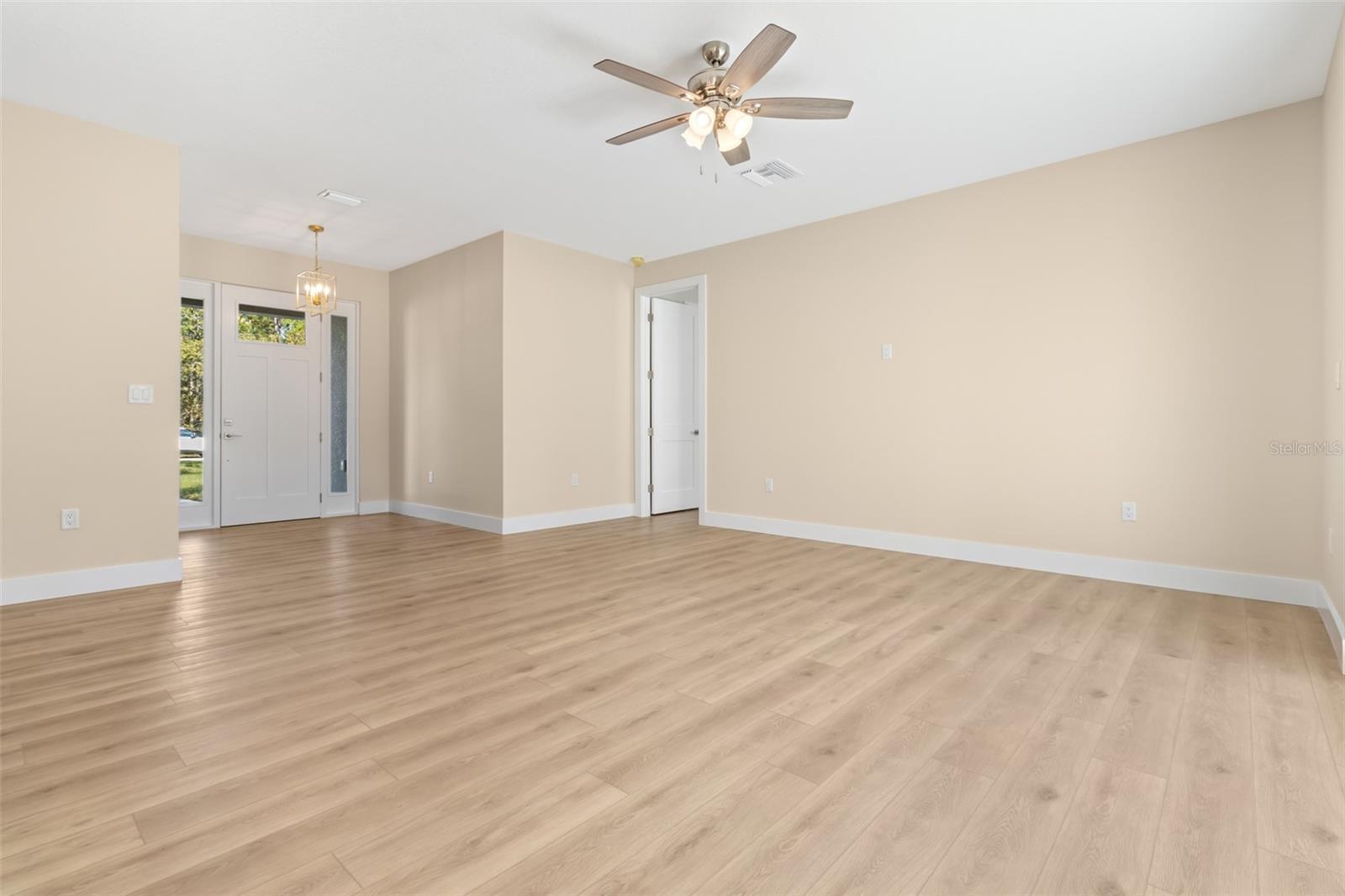 13040 TINAMOU AVE, WEEKI WACHEE, FL, 34614