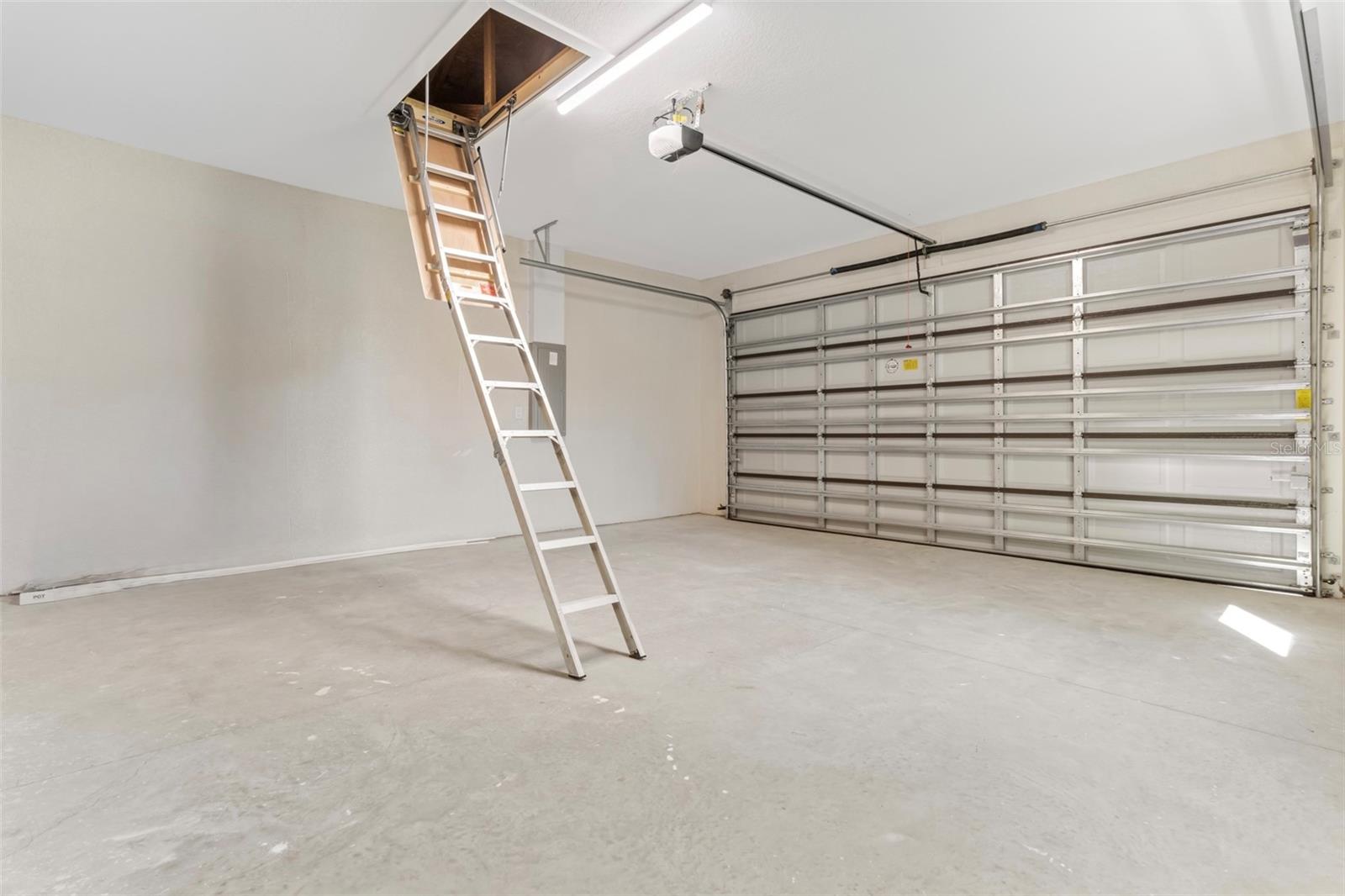 13040 TINAMOU AVE, WEEKI WACHEE, FL, 34614