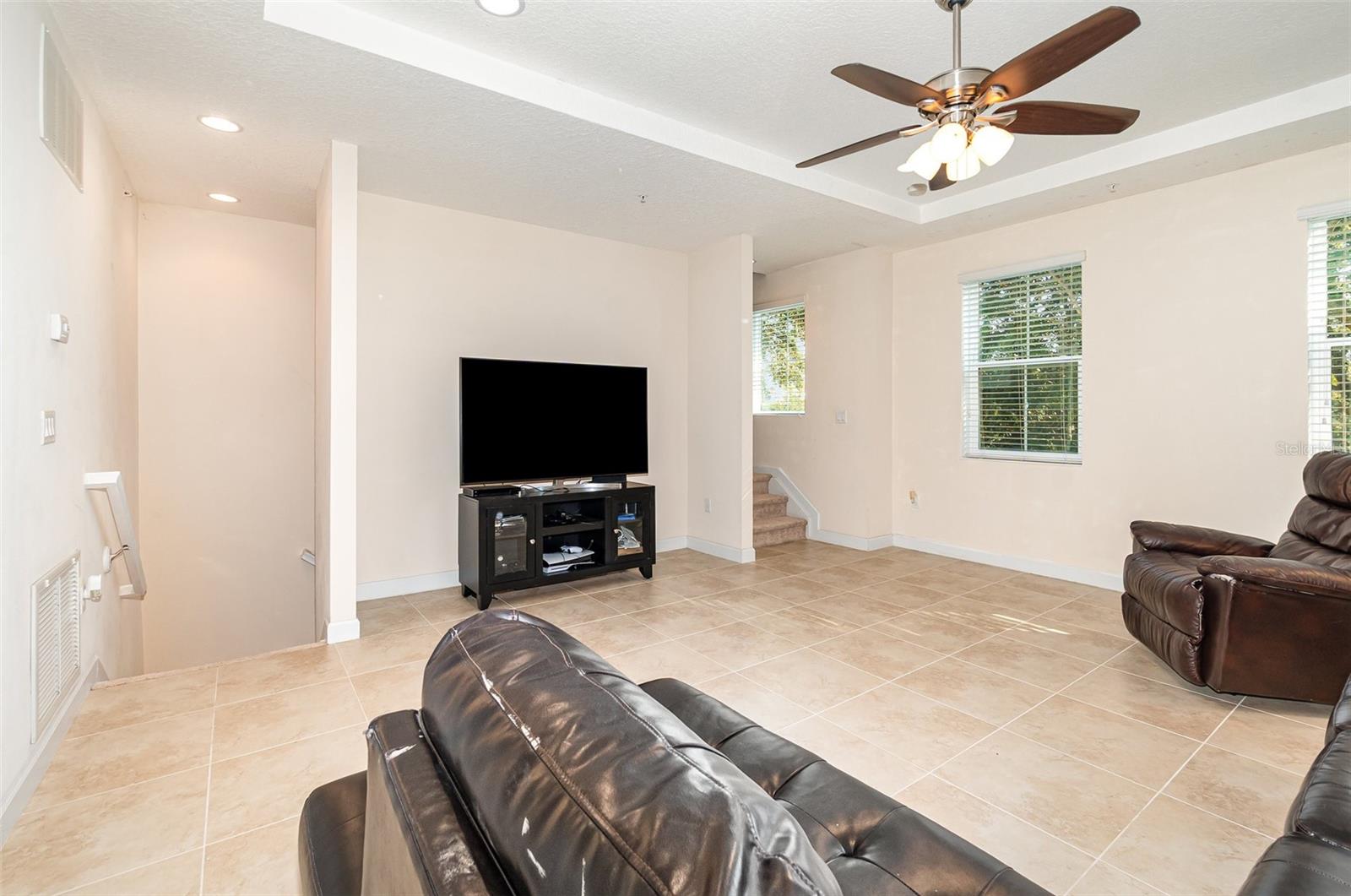 669 HANGNEST LN, LAKE MARY, FL, 32746