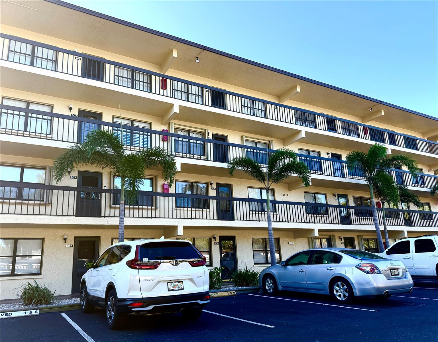 315 30TH AVE W #B305, BRADENTON, FL, 34205