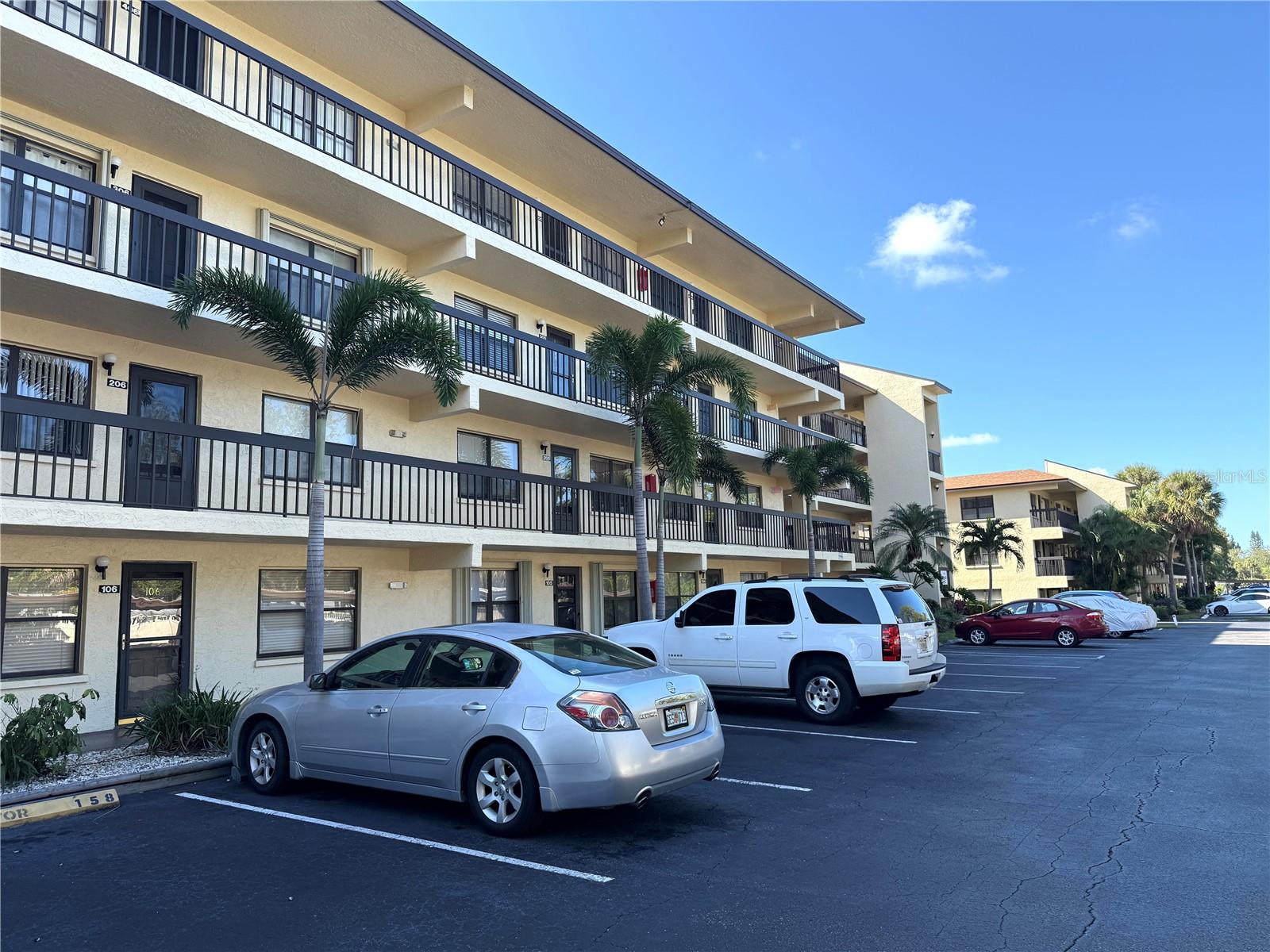 315 30TH AVE W #B305, BRADENTON, FL, 34205