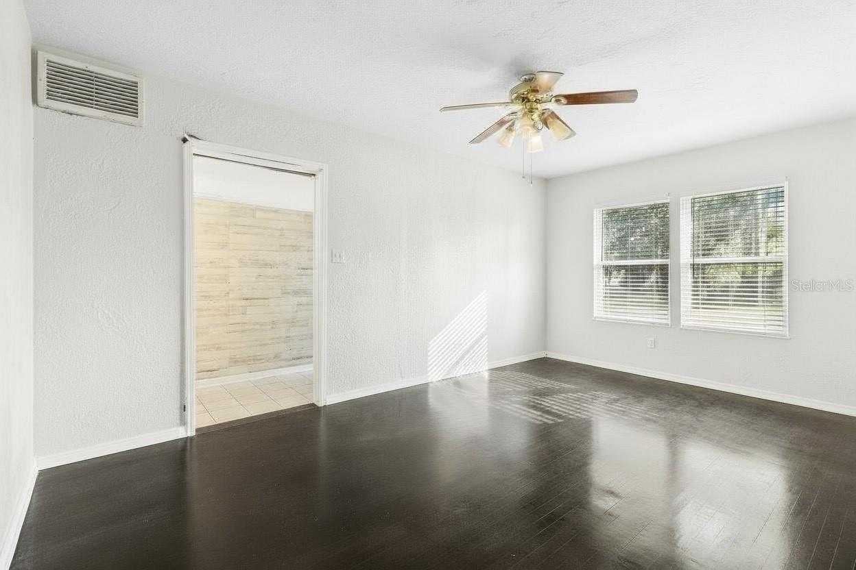 1334 NE 1ST AVE, GAINESVILLE, FL, 32641